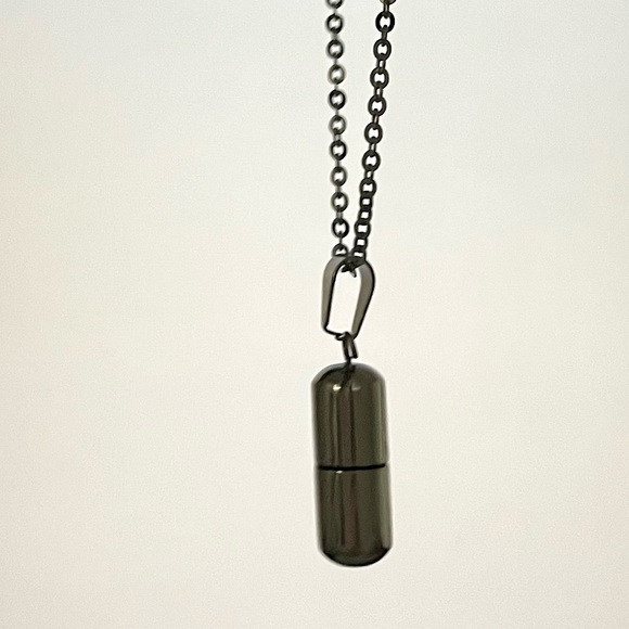 Necklace chain+charm- PILL open n’ close with surprise inside - for use storage - Picture 1 of 4